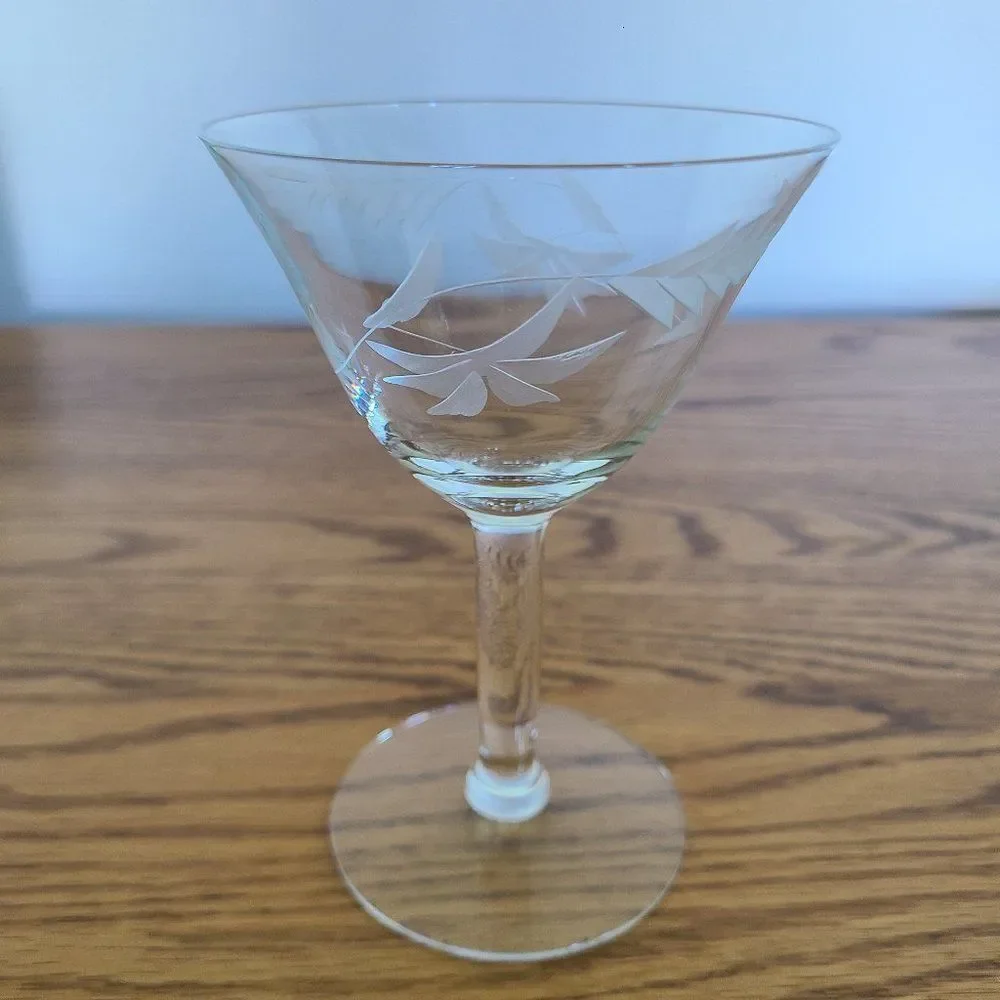Unbranded vintage etched